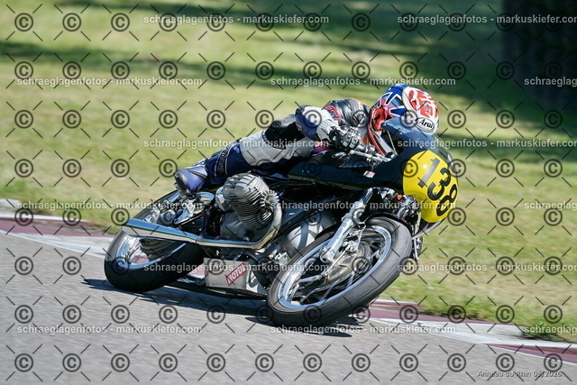 26BT01-0999 | 138 - Realisiert mit Pictrs.com