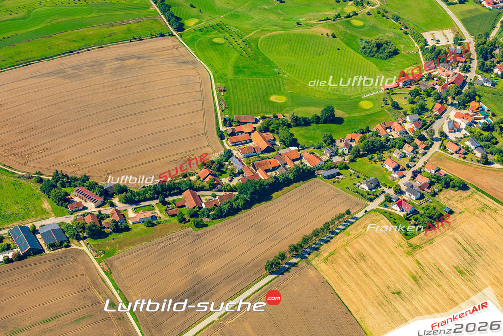 Luftbild Vs Google Maps  Martinshaun  Ergoldsbach -Das Luftbild wurde 2025 vom UL-Flugzeug heraus erstellt ( keine Drohne ) - Hochauflösende Luftaufnahme -Nicht vergleichbar mit Google Maps oder Satelittenbilder- Die Geschenkidee !Mit Lizenz und Bildrechte bestellbar