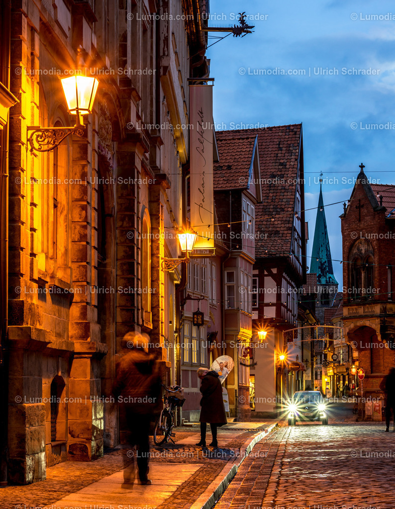 10049-6718 - Quedlinburg am Abend | Stockfoto und Bilderpool mit Bildmaterial aus Deutschland, dem Harz, Halberstadt, Quedlinburg, Wernigerode und weltweit. Qualitativ hochwertige und professionelle Fotos anschauen und kaufen. - Realisiert mit Pictrs.com