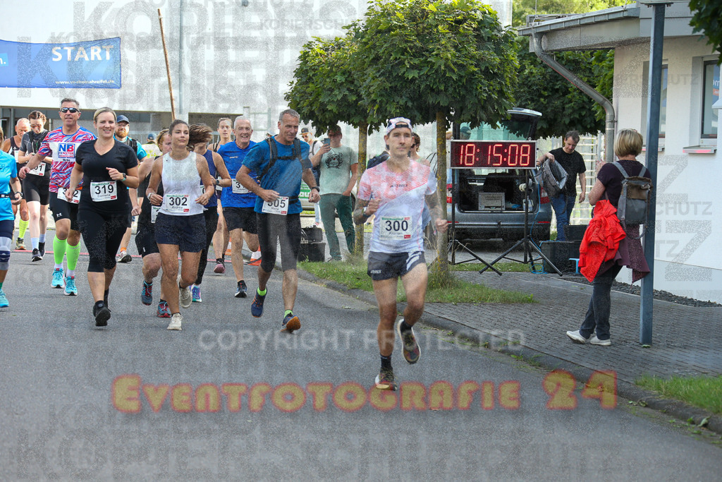 250801_1815_EX1_6542 | Sportfotografie im Rhein-Sieg Kreis, Köln, Bonn, NRW, Rheinland Pfalz, Hessen, etc. Unser Tätigkeitsfeld umfasst den Laufsport vom Volkslauf über den Marathon, Duathlon, Triathon bis zum Ultralauf wie Kölnpfad Ultra oder Schindertrail.
