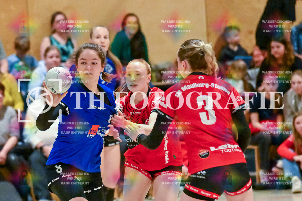 GER, SG Maulburg/Steinen - TuS Helmlingen, Frauen-Handball, Oberliga Suedbaden, 19. Spieltag, Saison 2024/2025, 23.03.2025 | Marion Glattfelder (TuS Helmlingen, #8), Denise Kahrsch, Leonie Kiefer (SG Maulburg/Steinen, #03)GER, SG Maulburg/Steinen - TuS Helmlingen, Frauen-Handball, Oberliga Suedbaden, 19. Spieltag, Saison 2024/2025, 23.03.2025Foto: TH Fotografie/Thomas Hess