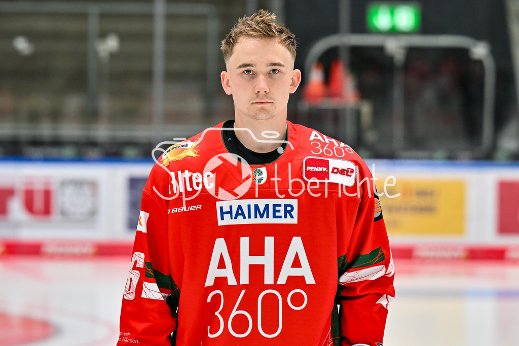 Augsburger Panther 2025/26 | im Bild Moritz ELIAS (Augsburger Panther #46) / Einzelfoto / Freisteller / Media Day Augsburger Panther: Curt-Frenzel Stadion am 06.08.2025