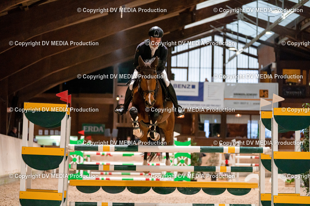 Springen Tag 1-815 | dv-media-shop - Realisiert mit Pictrs.com