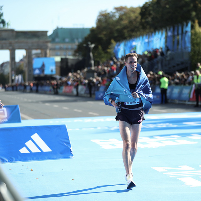 A90I9073-2 | Daniel Schäfer FotografieDie Schönsten Erinnerungen verblassen mit der Zeit. Doch Fotos helfen uns diese Erinnerungen, die Emotionen und den besonderen Moment ein Stück weit zurück zu holen.