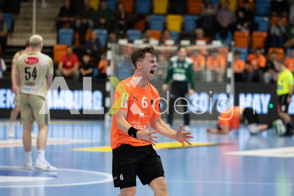 Handball I Herren I Saison 2025-2026 I EHF EUROPEAN LEAGUE 2025/26 | Men I Main Round I 2. Spieltag I Kadetten Schaffhausen - TSV Hannover-Burgdorf I 24.02.2026 | 6 Odinn Rikhardsson (IS) (Kadetten Schaffhausen) – Flügel rechts - Realisiert mit Pictrs.com