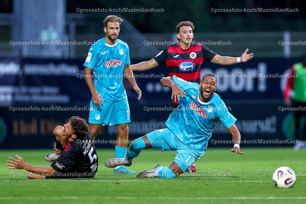 FCVK16092501111 | 16.09.2025, Fußball, FC Viktoria Köln – TSG 1899 Hoffenheim II, 3.Liga, Sportpark Höhenberg, Saison 2025 2026: Rote Karte und Platzverweis für Ruben Reisig (Hoffenheim II #17) nach Foulspiel an Leonhard Münst (Viktoria Koeln #05)  DFB regulations prohibit any use of photographs as image sequences and or quasi-video.