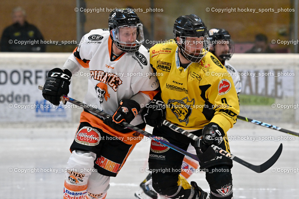 EC Hornets Spittal vs. USC Piraten Velden 18.2.2024 | #9 Ban Christian USC Velden, #9 Essmann Kevin EC Hornets Spittal, EC Hornets Spittal vs. USC Piraten Velden 18.2.2024, EC Hornets Spittal vs. USC Piraten Velden 18.2.2024 am 18.02.2024 in Spittal an der Drau (Eissportzentrum Spittal), Austria, (Photo by Bernd Stefan)