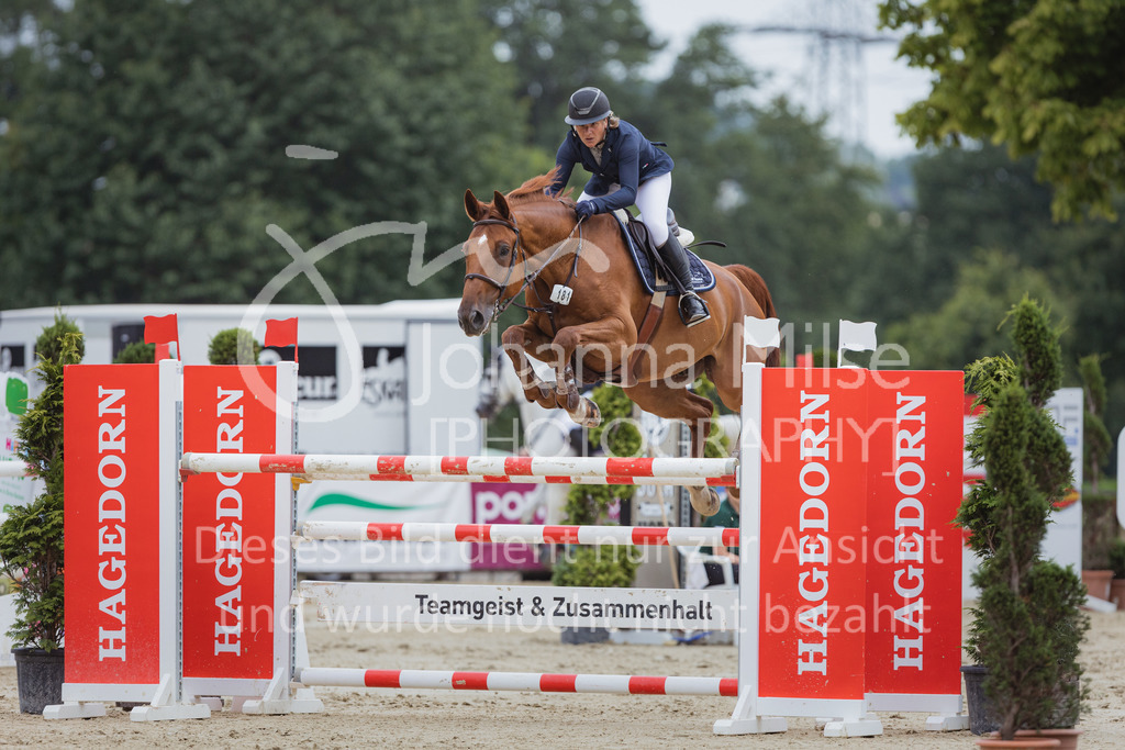 220729_BHO_GT_M2-Spr_1-235 | Deine schönsten Turniermomente als professionelle Fotos! Entdecke hochwertige Pferdesport-Fotografie im Online-Shop. Jetzt Fotos finden & bestellen!