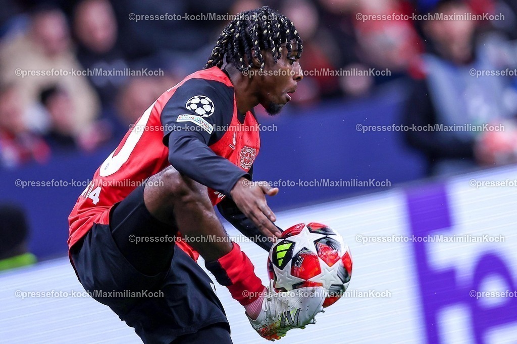 UCL29012502254 | 29.01.2025, Fußball, Bayer 04 Leverkusen - AC Sparta Prag, UEFA Champions League, 8. Spieltag, BayArena, Saison 2024 2025: Jeremie Frimpong (Bayer04 Leverkusen #30)