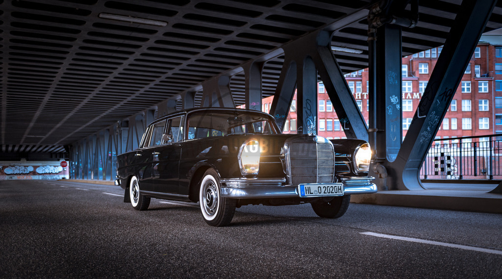 stativkunst-775 | Exklusive Hamburg collagen, tolle Segelbilder und viele weitere tolle Motive auf Leinwand, Poster, Alu-Dibond, u.v.m. findet Ihr bei uns auf hamburgbild.de. Findet Euer Wandbild für Euer Zuhause, Büro oder die  Praxis…. - Realisiert mit Pictrs.com