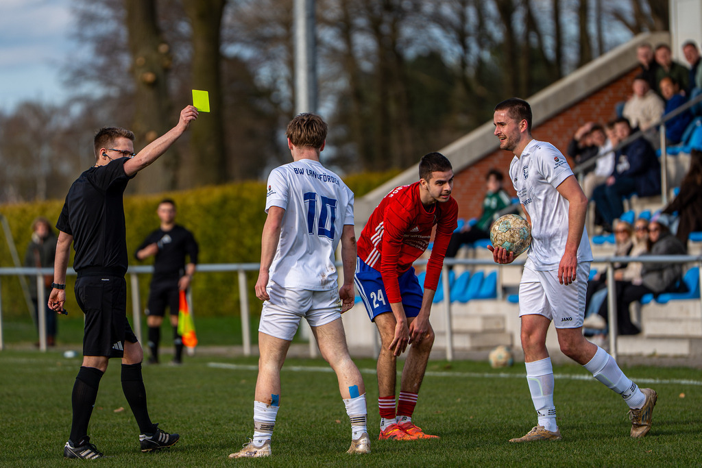 Fußball I Herren I Saison 2025-2026 I Halbfinale Kreispokal VEC I  BW Langförden - TV Dinklage II I 19672 | jns.sportfotos - Realisiert mit Pictrs.com