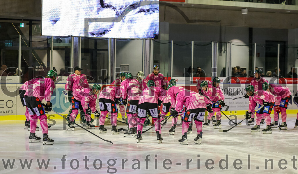 2025-10-24_017_TSV_Erding_gegen_Deggendorfer_SC | Erding, Deutschland, 24.10.2025:Eishockey, Oberliga Süd 2025 / 2026, 11. Spieltag, TSV Erding gegen Deggendorfer SC, Endergebnis: 2:4Foto: Christian Riedel / fotografie-riedel.net