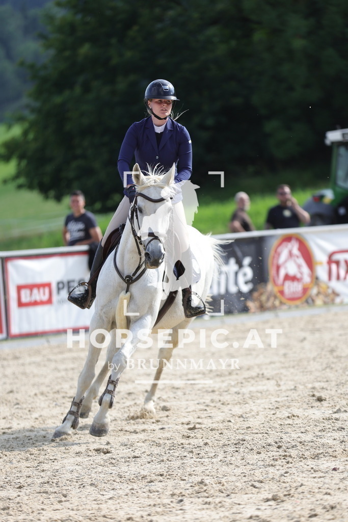 0P6A5944 | Willkommen bei Brunnmayr - Design & Fotografie – Ihrem Spezialisten für Reitturniere und Pferdeveranstaltungen in Oberösterreich, Salzburg und Bayern! Seit über 17 Jahren sind wir leidenschaftlich dabei.
