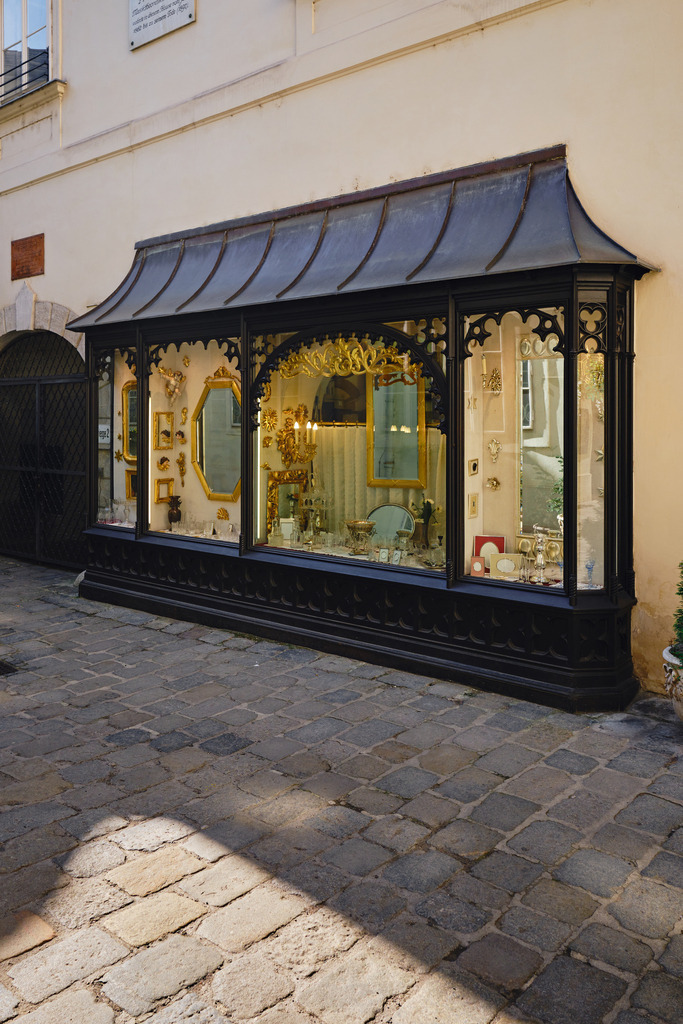 Bühlmayer Hofvergolder | WIen, Austria - April 29, 2025; C. Bühlmayer - K.u.K. Hofvergolder. - Realisiert mit Pictrs.com