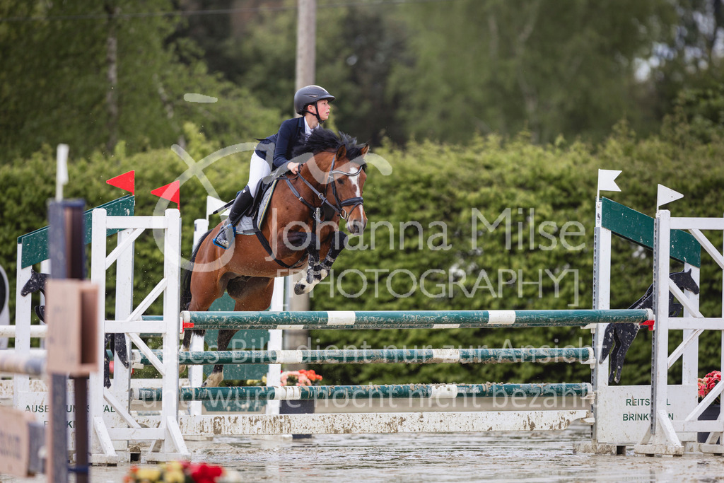 240426_Olfen-Vinnum_PonyTrophy-132 | Deine schönsten Turniermomente als professionelle Fotos! Entdecke hochwertige Pferdesport-Fotografie im Online-Shop. Jetzt Fotos finden & bestellen!