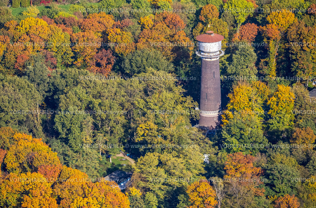 Moers221004045 | Luftbild, Vinner Wasserturm im Herbstwald, Moers, Moers, Ruhrgebiet, Nordrhein-Westfalen, Deutschland