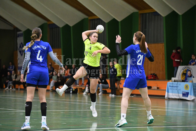 SSG Metten Damen : HSG Straubing | Straubings #14 Glöckler, Verena  - Realisiert mit Pictrs.com