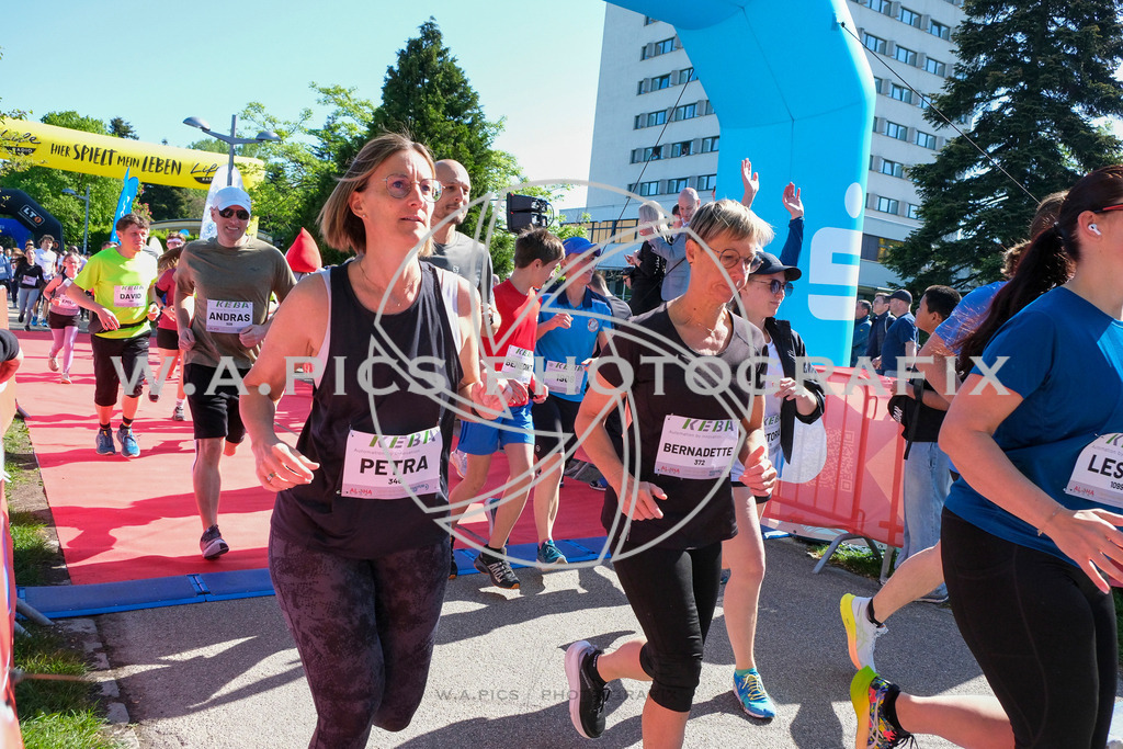 ..... | LINZ,AUSTRIA,27.April 24, Int. 3 Brückenlauf Linz  , Image shows: Photo: WAPICS / Michael ring