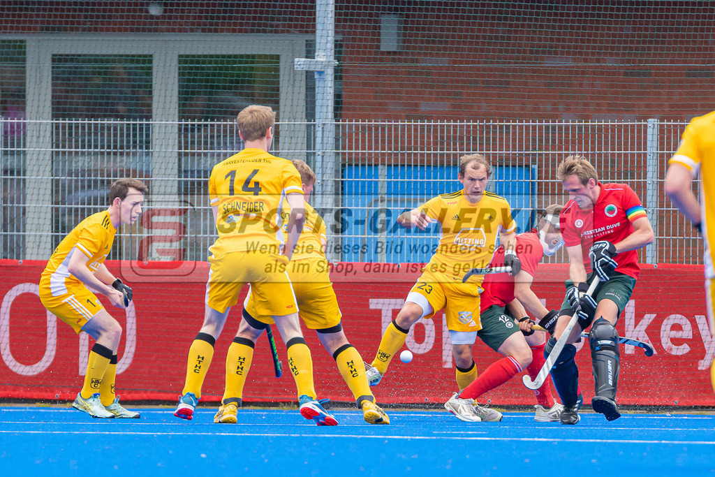 HK_20230507_107935 | 1. Bundesliaga Herren Creefelder HTC - Harvestehuder THC  am 7.5.2023 Crefelder HTC ( CHTC ), Krefeld  , Niklas Wellen ( Crefelder HTC 10 ) , Spooner Nicholas ( Harvestehuder THC #23 )