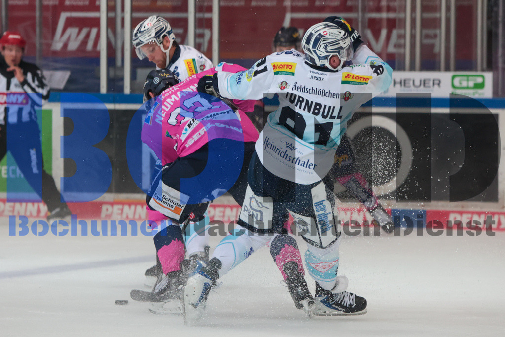 SES_ISEDRE20251010-22 | bond - Realisiert mit Pictrs.com