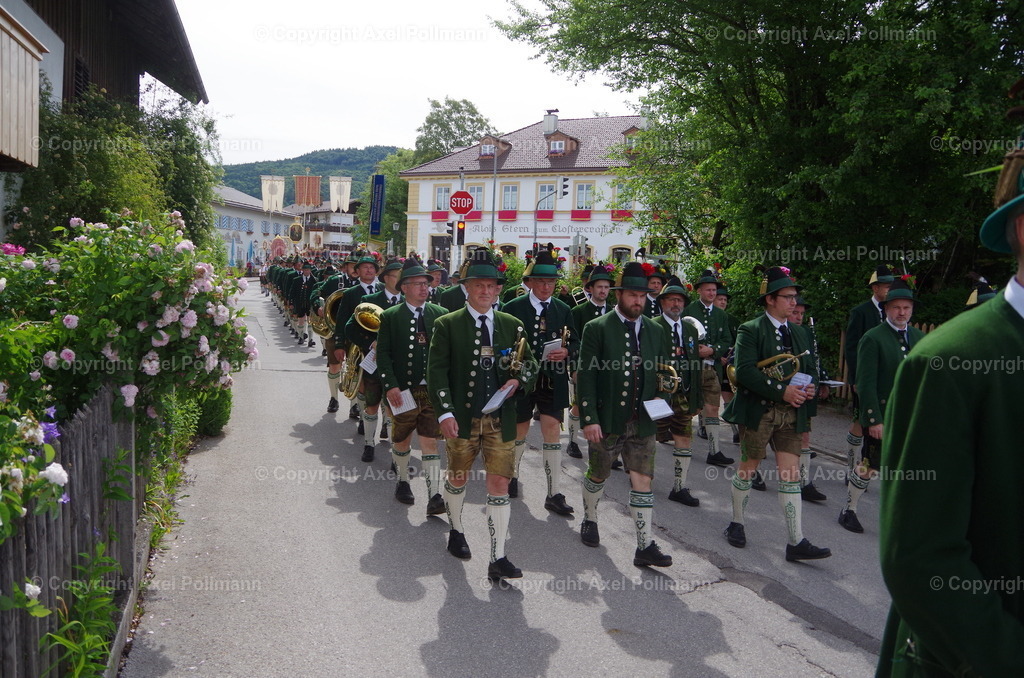 IMGP5413 | fotografiert von Axel PollmannLeonhardi Wallfahrt Benediktbeuern und Murnau, Fronleichnam, Fasching, Landschaft im Loisachtal und Benediktbeuern  - Realisiert mit Pictrs.com