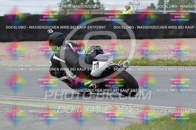2016-07-01-PBK-2705 | Sportfotografie; SlowMotion; Video; Rennstrecke; Hafeneger; RSE; Speer; Trackday; Motorsportarena; Hockenheimring; Brno; Most; Barcelona; Valencia, Benny; Kaetzmer;