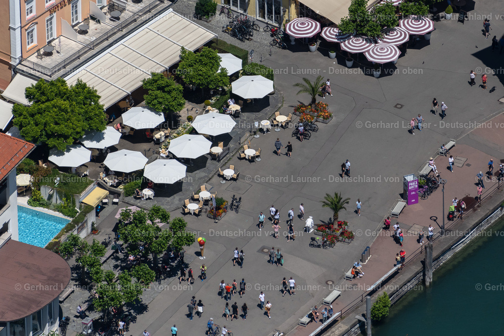 4031517 | LINDAU (BODENSEE) 12.06.2020 Uferpromenade" in Lindau (Bodensee) am Bodensee im Bundesland Bayern, Deutschland. Weiterführende Informationen bei: Lindau Tourismus und Kongress GmbH. // Tourist attraction and sightseeing " Mangturm " in Lindau (Bodensee) at Bodensee in the state Bavaria, Germany. Further information at: Lindau Tourismus und Kongress GmbH. Foto: Gerhard Launer