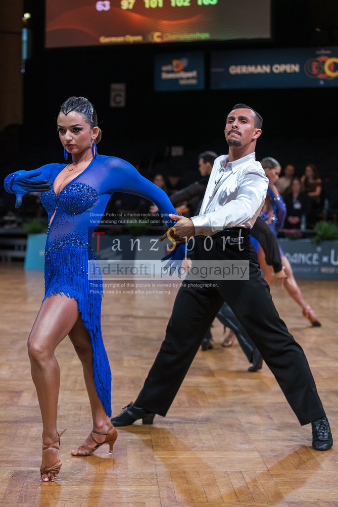 20250820_WDSF-Open-Latin-Rising Stars_2591 | Tanzsportbilder, Standardtanz, Lateintanz, WDSF, DTV, LTVB, dancecomp, goc, hessen tanzt, blaues band der spree, walzer, tango, wiener walzer, slowfox, quickstepp, samba, rumba, cha-cha-cha, paso doble. jive, hd-kroft photography, turniertanzsport
