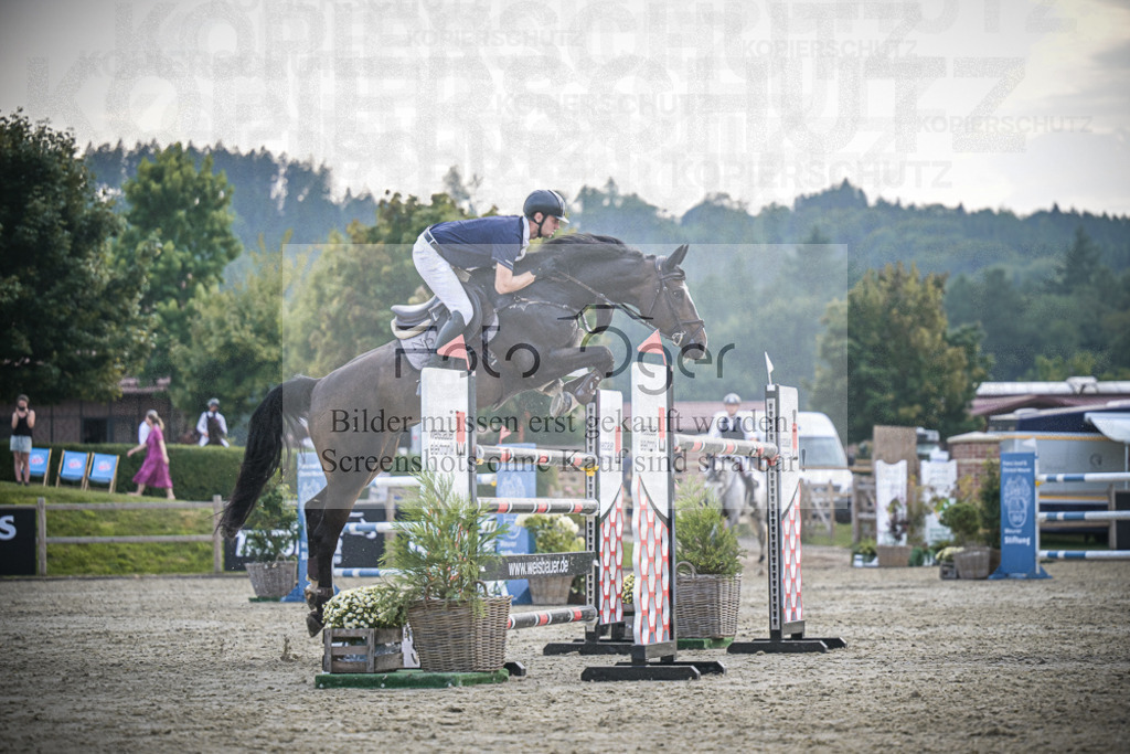 DOS_3428 | Entdecke hochwertige Reitturnierfotos von Foto Oger. Professionell, emotional und authentisch – jetzt Lieblingsmomente im Shop bestellen.Deutschlandweite Turnierfotografie. - Realisiert mit Pictrs.com