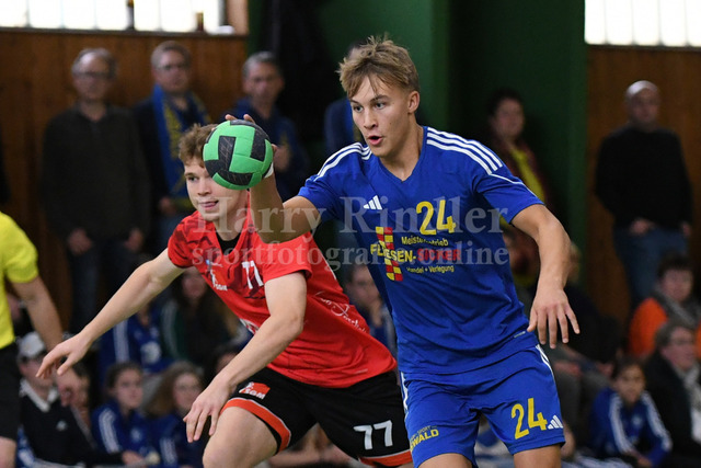 SSG Metten :  SG Moosburg   | Leonard Reiszky  (SSG Metten #24) - Realisiert mit Pictrs.com