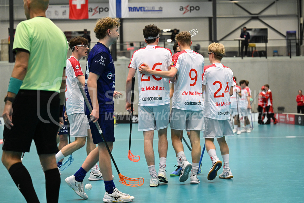 Switzerland U19 vs Finland U19 - 3. February 2024 | Switzerland U19 vs Finland U19
U19 Men International Matches in Switzerland
GoEasy Arena, Siggenthal Station
Switzerland forward #9 Loris Murer scores the 4:5 only a few seconds before the end of the game.
Credit: Markus Aeschimann | <a href="https://www.markus-aeschimann.ch">Sportfotografie Markus Aeschimann</a> | <a href="https://www.instagram.com/sportfotografie.aeschimann">@sportfotografie.aeschimann</a> - Realisiert mit Pictrs.com