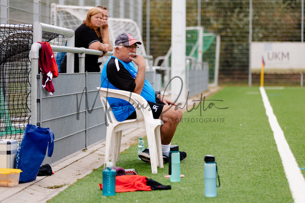 Frauen Landesliga, 2. Spieltag, Saison 2025/2026: 1. FC Gievenbeck - ASC Schöppingen | IGA 2027 Frauen Landesliga, 2. Spieltag, Saison 2025/2026, 1. FC Gievenbeck empfängt ASC Schöppingen im Sportpark Gievenbeck in Münster. Foto: sportfotografie.ms | Markus Paletta - Realisiert mit Pictrs.com