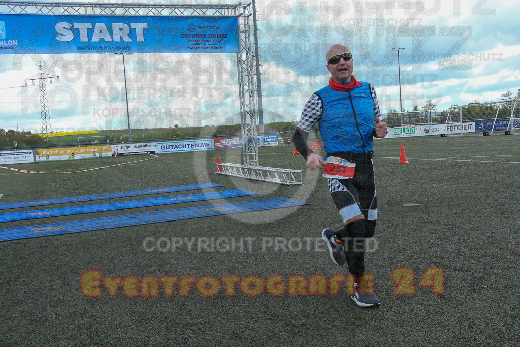 240421_1256_EX1_2163 | Sportfotografie im Rhein-Sieg Kreis, Köln, Bonn, NRW, Rheinland Pfalz, Hessen, etc. Unser Tätigkeitsfeld umfasst den Laufsport vom Volkslauf über den Marathon, Duathlon, Triathon bis zum Ultralauf wie Kölnpfad Ultra oder Schindertrail.