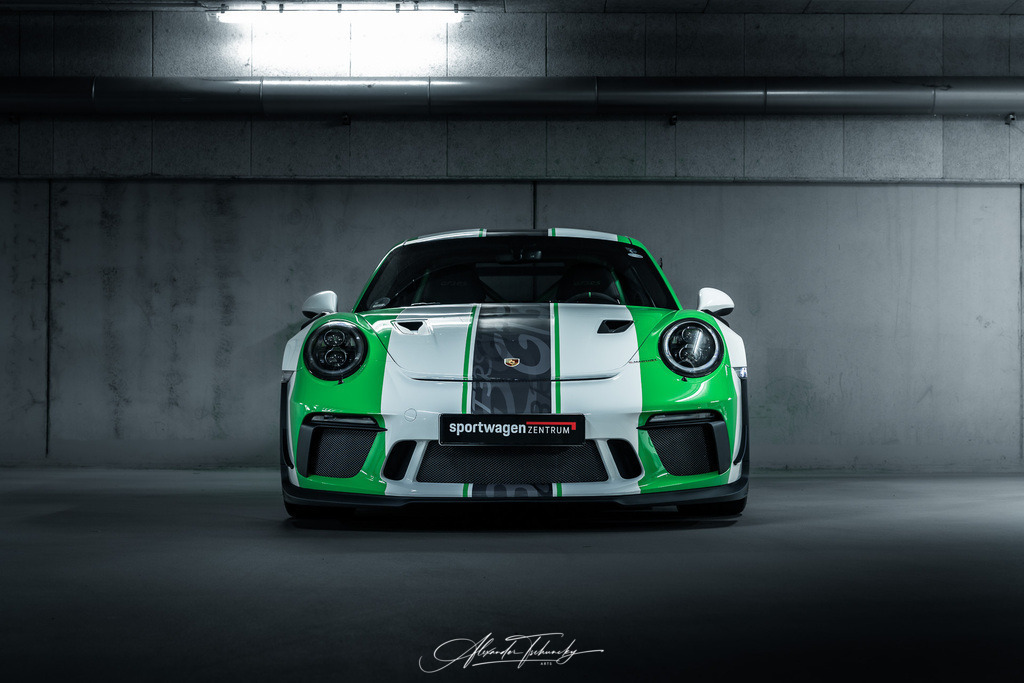 R6AT0302 _Alexander Tschuncky | Entdecken Sie die faszinierende Welt von Alexander Tschuncky Arts: Kreative Fotografie, atemberaubende Automobilkunst und hochwertiger Bilderdruck. Lassen Sie sich inspirieren! - Realisiert mit Pictrs.com