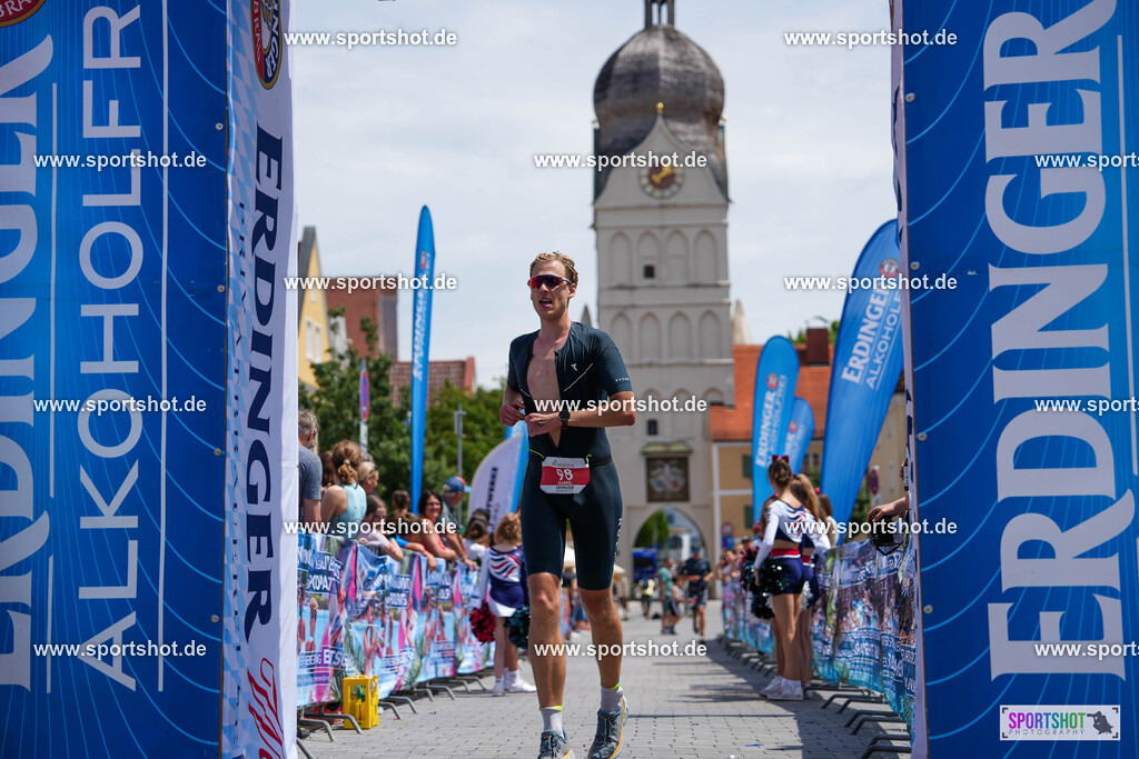 DSC03590 | Stadttriathlon Erding 2025. #yourpictrs #sportshot_your_pictrs @Sportshotphotography #stadttriathlonerding Copyright: www.sportshot.de