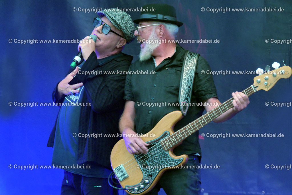 29.08.2025 Johnnys Leidenschaft bei den DIN Tagen 2025 | 29.08.2025 Johnnys Leidenschaft gibt auf der Altmarktbühne in Dinslaken bei den DIN Tagen 2025 ein Konzert. - Realisiert mit Pictrs.com