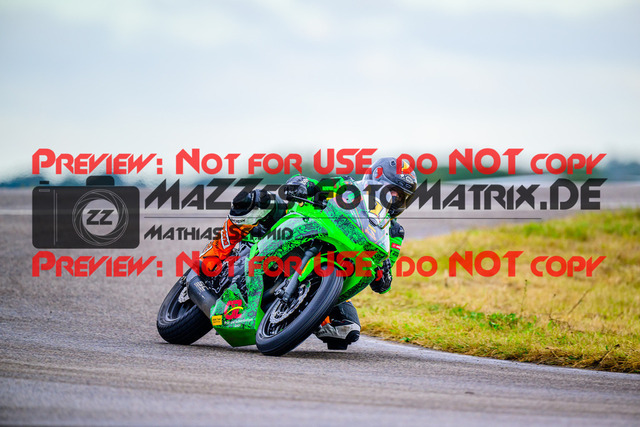 MaZZes_FotoMatrix_240914_6007705_1488 | TWINCUP