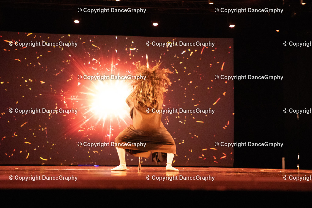 GPHY5727 | DanceGraphy - Realisiert mit Pictrs.com