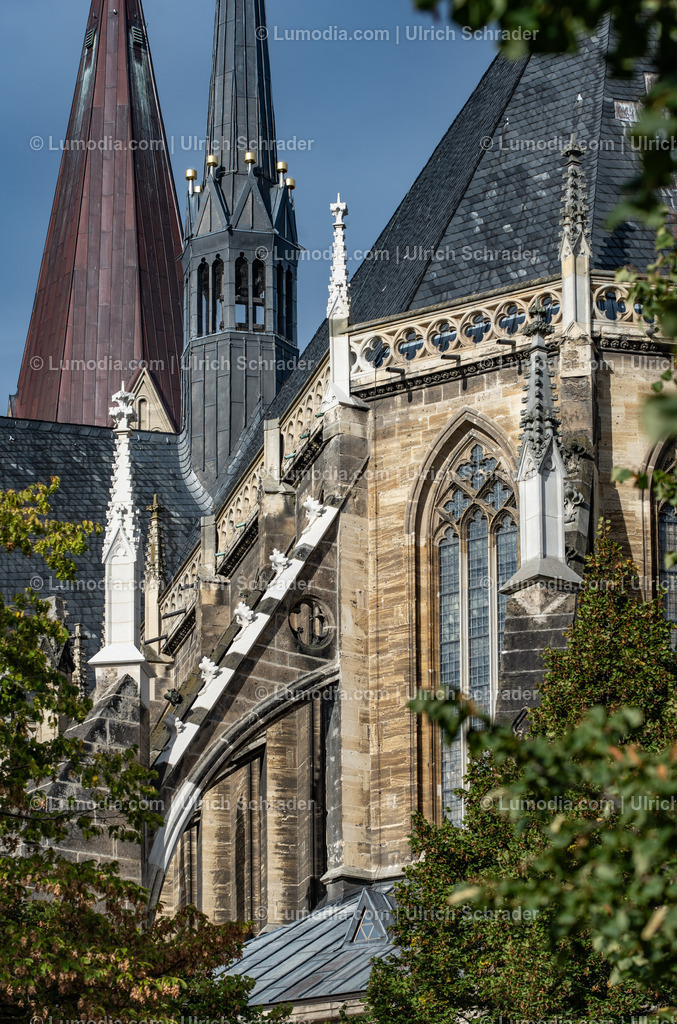 10049-13058 - Dom zu Halberstadt | Stockfoto und Bilderpool mit Bildmaterial aus Deutschland, dem Harz, Halberstadt, Quedlinburg, Wernigerode und weltweit. Qualitativ hochwertige und professionelle Fotos anschauen und kaufen. - Realisiert mit Pictrs.com