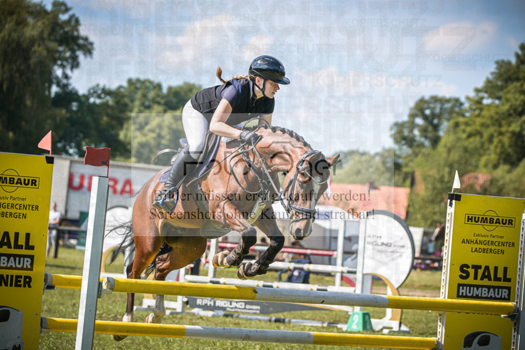 DOS_1432 | Entdecke hochwertige Reitturnierfotos von Foto Oger. Professionell, emotional und authentisch – jetzt Lieblingsmomente im Shop bestellen.Deutschlandweite Turnierfotografie. - Realisiert mit Pictrs.com