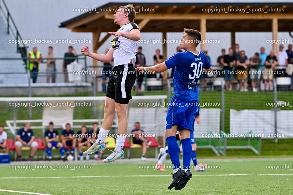 SV Spittal vs. UNION Matrei | #9 Kristijan Jelic SV Spittal, #30 Manuel Hanser UNION Matrei, SV Spittal vs. UNION Matrei, SV Spittal vs. UNION Matrei am 17.08.2025 in Spittal an der Drau (Goldeck Stadion), Austria, (Photo by Bernd Stefan)