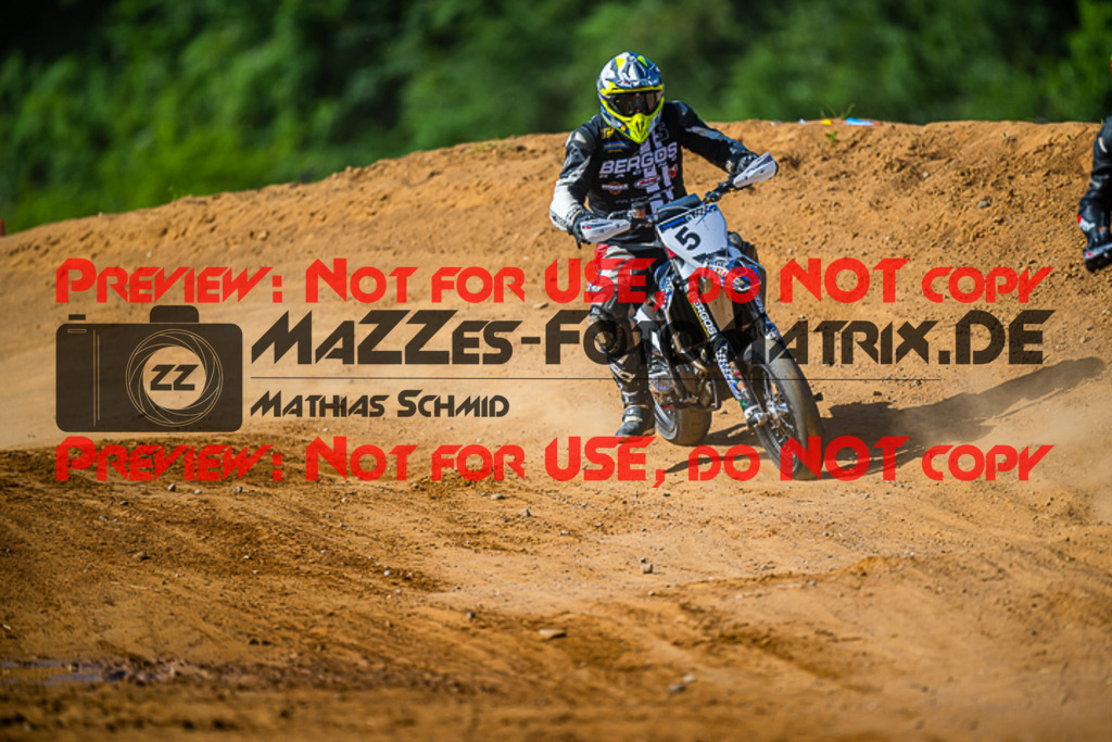 MaZZes_FotoMatrix_220528_5813 | Fotograf Mathias Schmid
Sportfotograf,
Eventfotograf,
Hochzeitsfotograf,
Portraitfotograf