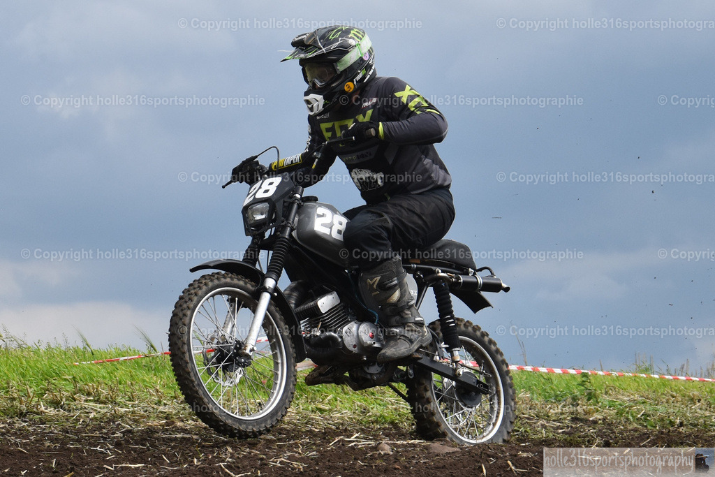 DSC_0023_01 (2) | Sportfotografie , Motorsport, Motoross, Reitsport, Mointainbike, Enduro,
Landschaft , Outdoor, Eventfotografie, Landschaft, Bilder online bestellen - Realisiert mit Pictrs.com