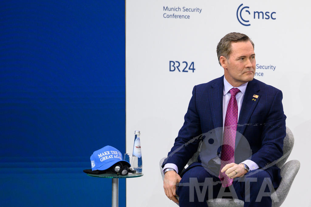 _DWI3653 | MATA IndoCon - Realisiert mit Pictrs.com