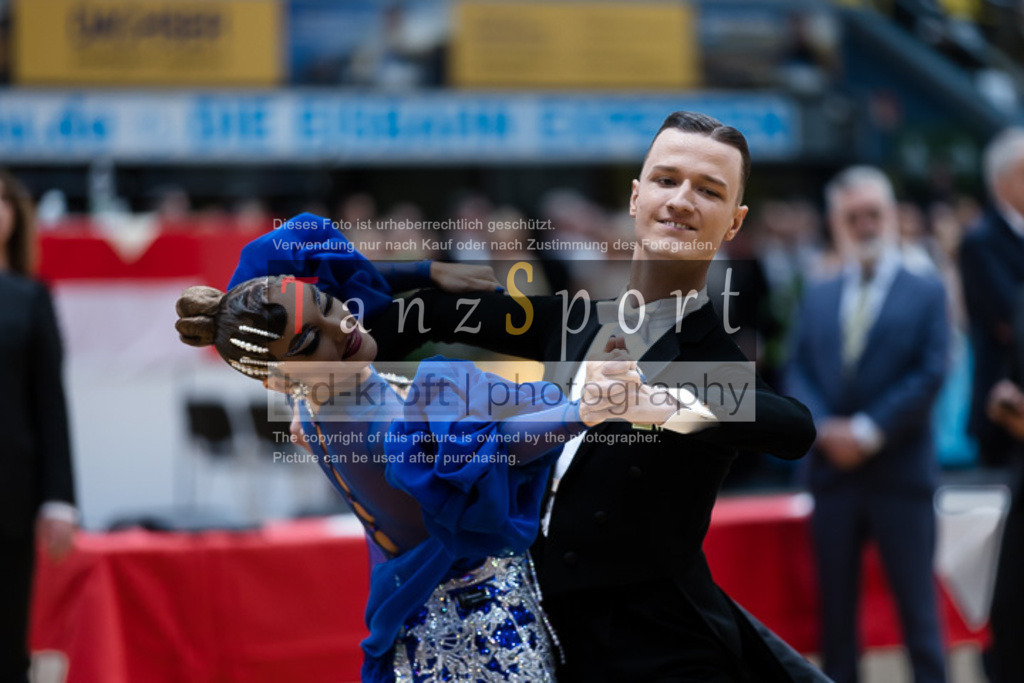 20250517_HessenTanzt_WDSF_IntOpen_Std_1006 | Tanzsportbilder, Standardtanz, Lateintanz, WDSF, DTV, LTVB, dancecomp, goc, hessen tanzt, blaues band der spree, walzer, tango, wiener walzer, slowfox, quickstepp, samba, rumba, cha-cha-cha, paso doble. jive, hd-kroft photography, turniertanzsport