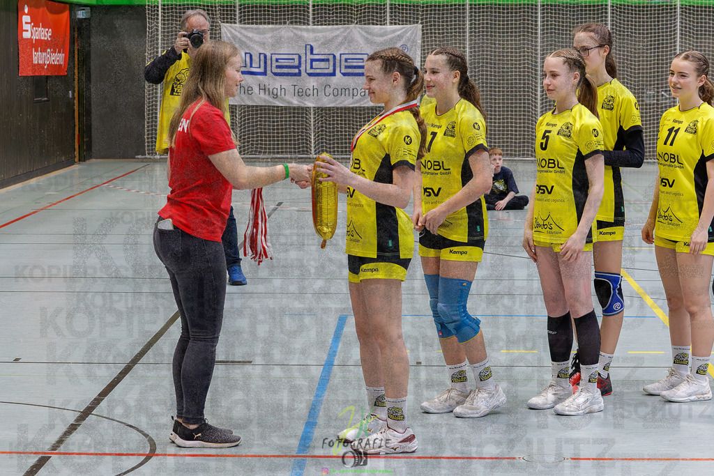 Hessenmeisterschaft wJC - Finale; HSG Kleenheim - HSG Weiterstadt/ Braunsh.Worf. | Hessenmeisterschaft wJC - Finale; HSG Kleenheim - HSG Weiterstadt/ Braunsh.Worf. am 22.03.2025 in Biedenkopf (Sporthalle Lahntalschule)Photo © 2025 - Jörg Heinrich - Realisiert mit Pictrs.com