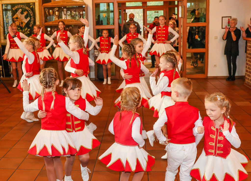 top-top.de-251112-031 | Foto, Video, Fotografie, Videografie, Fotobox, DJ, Discjockey, Musik, Musikbox, Veranstaltung, Photobooth, Amazon, Ebay, Buchtipp, Bestseller, Autor, Verlag, Buch, Wesel, Hamminkeln, NRW, Dinslaken, Rees, Drohne, Hochzeit, Party, Fotobox, Wesel, Fotograf