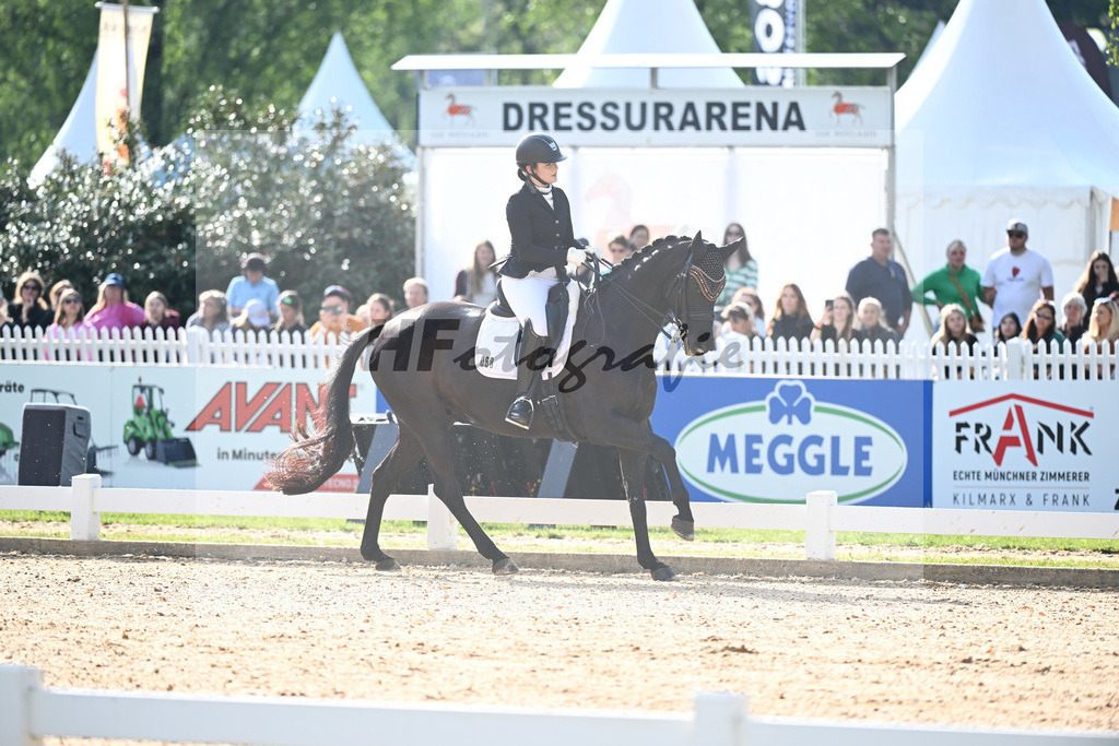 Goetschl_Doloris_12241429 | hf-fotografie - Realisiert mit Pictrs.com