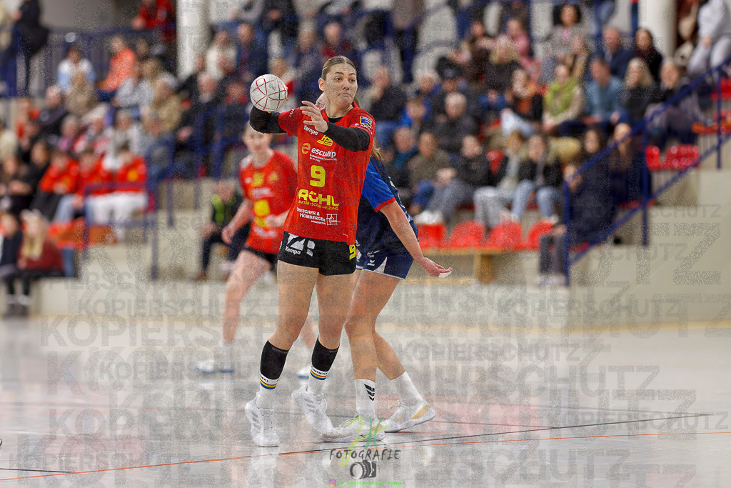 Frauen Regionalliga (HHV); HSG Wettenberg - TV Hüttenberg | Frauen Regionalliga (HHV); HSG Wettenberg - TV Hüttenberg am 06.12.2025 in Launsbach (Wettenberg) (Halle GS Launsbach (Wettenberg))Photo © 2025 - Jörg Heinrich - Realisiert mit Pictrs.com