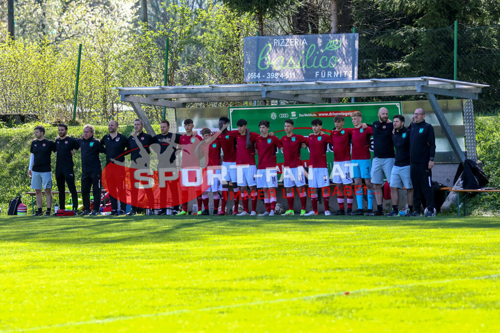 AUSTRIA U15 - MEXICO U15 | Ersatzbank ; AUSTRIA U15 - MEXICO U15 am 29.04.2022 in Arnoldstein
(Sportplatz), AUSTRIA, (Photo by Ernst Krawagner sport-fan.at) - Realisiert mit Pictrs.com